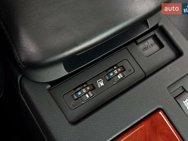 Черный Лексус РХ, объемом двигателя 3.5 л и пробегом 136 тыс. км за 17400 $, фото 35 на Automoto.ua