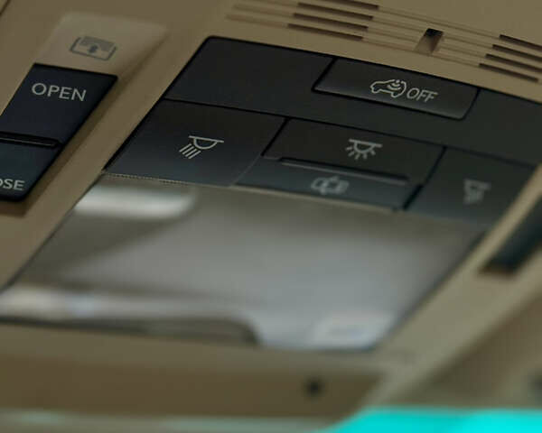 Черный Лексус РХ, объемом двигателя 3.46 л и пробегом 120 тыс. км за 18799 $, фото 24 на Automoto.ua