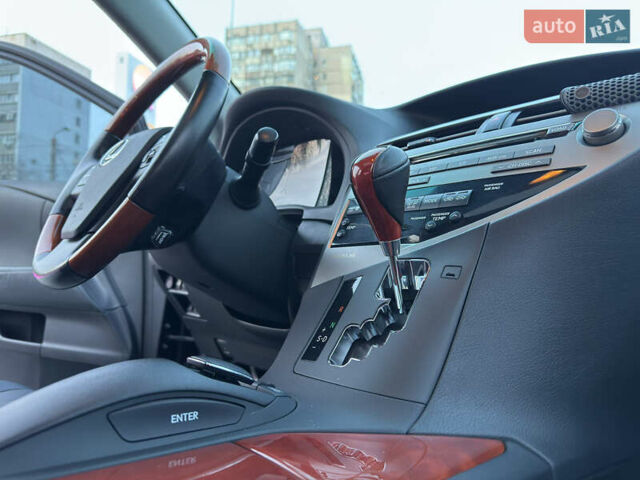 Черный Лексус РХ, объемом двигателя 3.5 л и пробегом 136 тыс. км за 17400 $, фото 49 на Automoto.ua