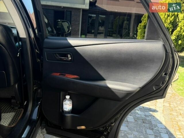 Черный Лексус РХ, объемом двигателя 3.46 л и пробегом 260 тыс. км за 17000 $, фото 8 на Automoto.ua