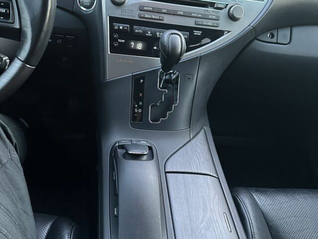 Чорний Лексус РХ, об'ємом двигуна 3.5 л та пробігом 195 тис. км за 19000 $, фото 8 на Automoto.ua