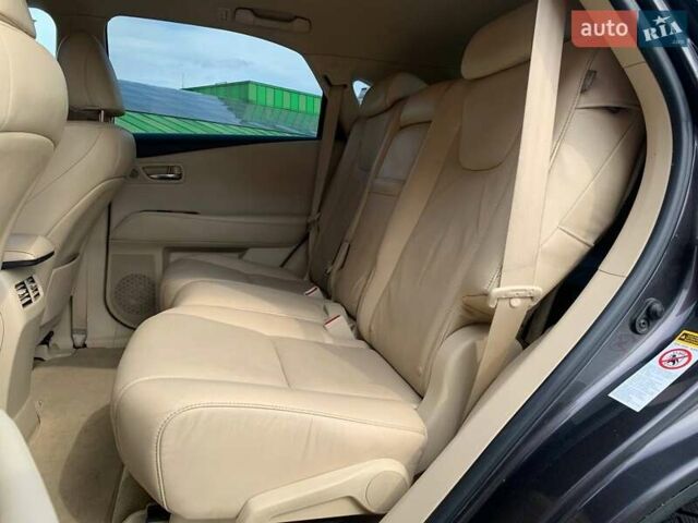Черный Лексус РХ, объемом двигателя 3.46 л и пробегом 211 тыс. км за 16490 $, фото 11 на Automoto.ua