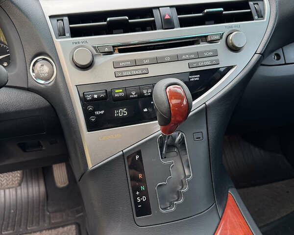 Лексус РХ 2010 в Киеве на Automoto.ua Черный Лексус РХ, объемом двигателя 3.46 л и пробегом 214 тыс. км за 14999 $, фото 21 на Automoto.ua