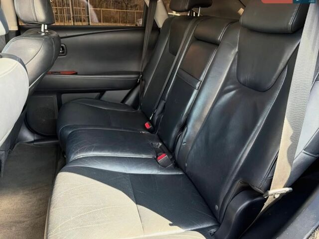 Чорний Лексус РХ, об'ємом двигуна 3.46 л та пробігом 183 тис. км за 16500 $, фото 4 на Automoto.ua