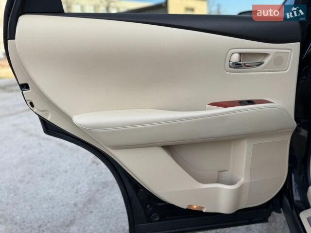 Чорний Лексус РХ, об'ємом двигуна 3.46 л та пробігом 273 тис. км за 16000 $, фото 22 на Automoto.ua