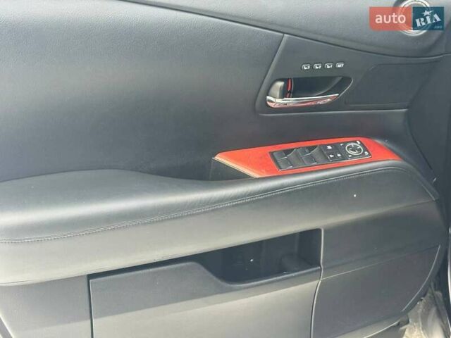 Чорний Лексус РХ, об'ємом двигуна 3.46 л та пробігом 296 тис. км за 15500 $, фото 18 на Automoto.ua