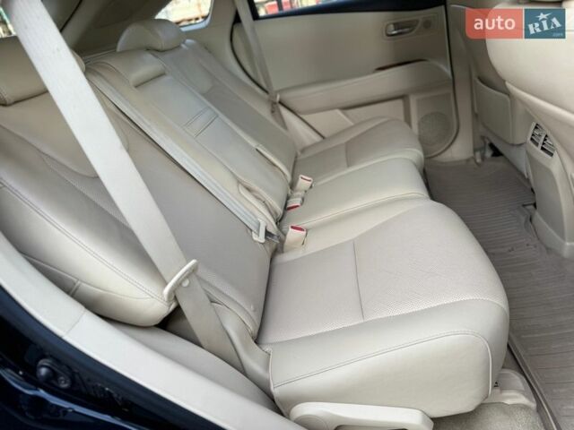 Чорний Лексус РХ, об'ємом двигуна 3.46 л та пробігом 273 тис. км за 16000 $, фото 26 на Automoto.ua