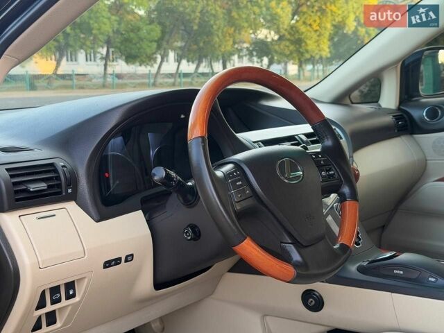 Черный Лексус РХ, объемом двигателя 3.46 л и пробегом 148 тыс. км за 15000 $, фото 27 на Automoto.ua