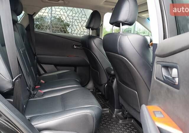 Черный Лексус РХ, объемом двигателя 3.46 л и пробегом 232 тыс. км за 18937 $, фото 6 на Automoto.ua