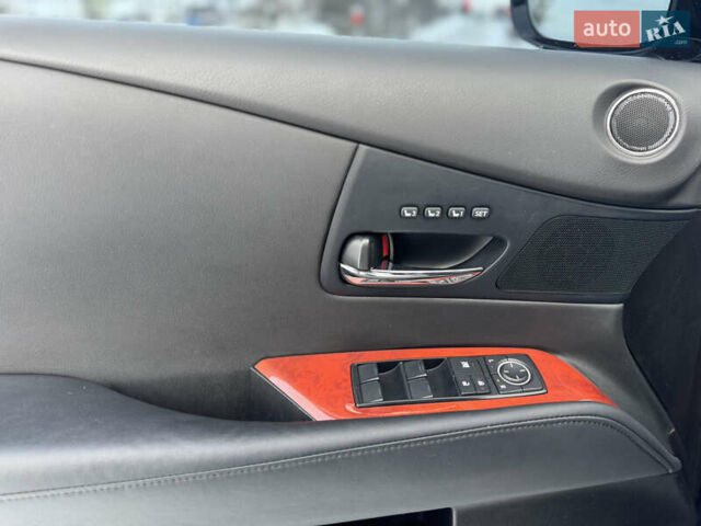 Черный Лексус РХ, объемом двигателя 3.46 л и пробегом 126 тыс. км за 17500 $, фото 13 на Automoto.ua