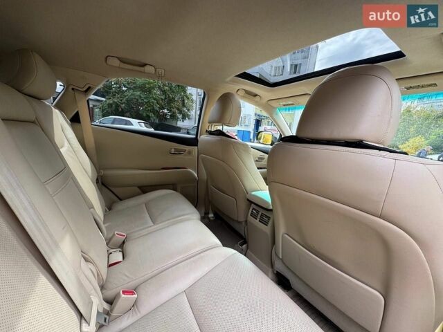 Черный Лексус РХ, объемом двигателя 3.46 л и пробегом 193 тыс. км за 15900 $, фото 17 на Automoto.ua