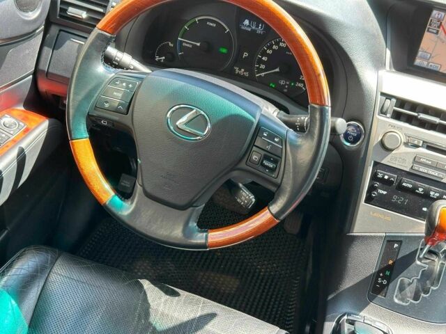 Черный Лексус РХ, объемом двигателя 0 л и пробегом 322 тыс. км за 14440 $, фото 20 на Automoto.ua