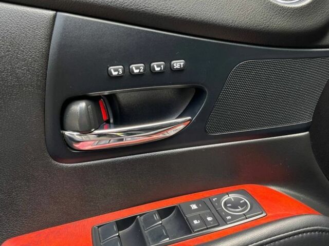 Чорний Лексус РХ, об'ємом двигуна 3.5 л та пробігом 245 тис. км за 16000 $, фото 12 на Automoto.ua