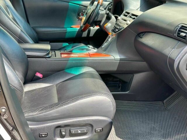 Черный Лексус РХ, объемом двигателя 0 л и пробегом 322 тыс. км за 14440 $, фото 21 на Automoto.ua