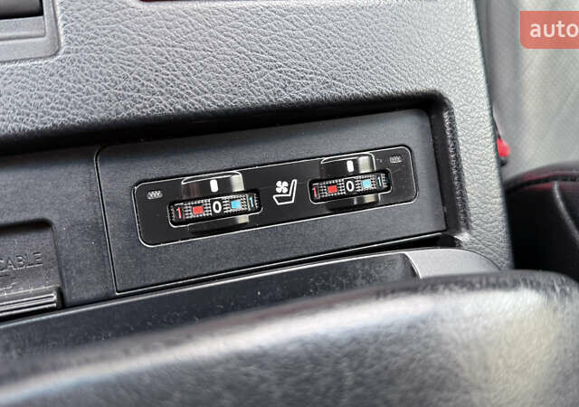 Чорний Лексус РХ, об'ємом двигуна 3.46 л та пробігом 203 тис. км за 15500 $, фото 64 на Automoto.ua