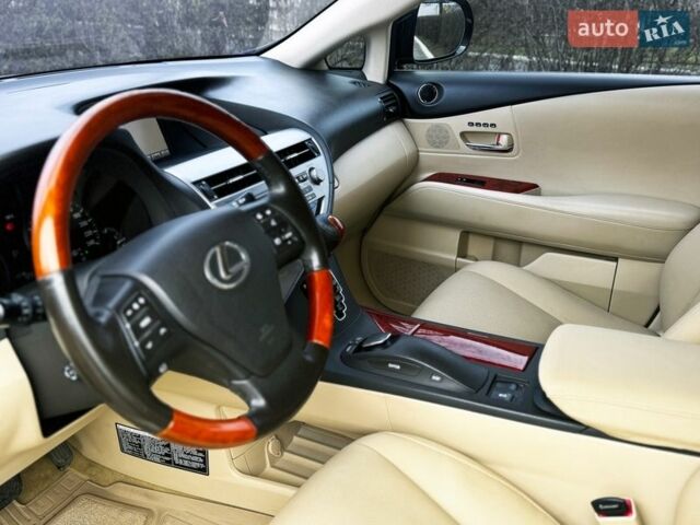 Черный Лексус РХ, объемом двигателя 3.46 л и пробегом 238 тыс. км за 19700 $, фото 17 на Automoto.ua