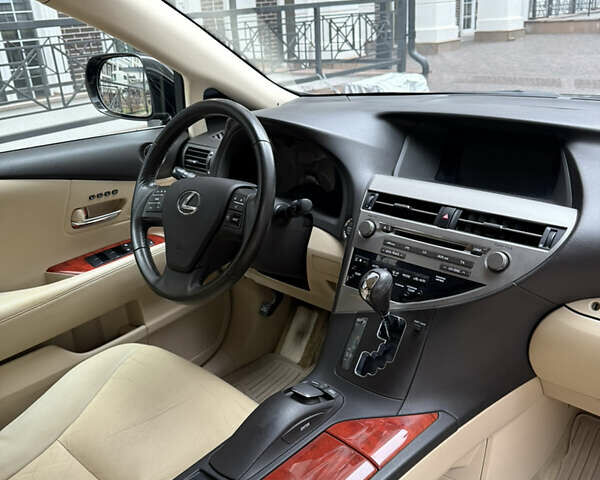 Черный Лексус РХ, объемом двигателя 3.5 л и пробегом 186 тыс. км за 18900 $, фото 38 на Automoto.ua