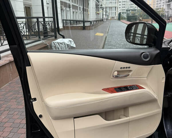 Черный Лексус РХ, объемом двигателя 3.5 л и пробегом 186 тыс. км за 18900 $, фото 11 на Automoto.ua