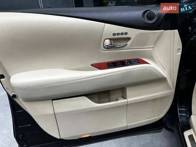 Черный Лексус РХ, объемом двигателя 3.46 л и пробегом 153 тыс. км за 21000 $, фото 7 на Automoto.ua