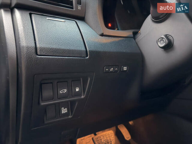 Чорний Лексус РХ, об'ємом двигуна 3.5 л та пробігом 142 тис. км за 16750 $, фото 34 на Automoto.ua