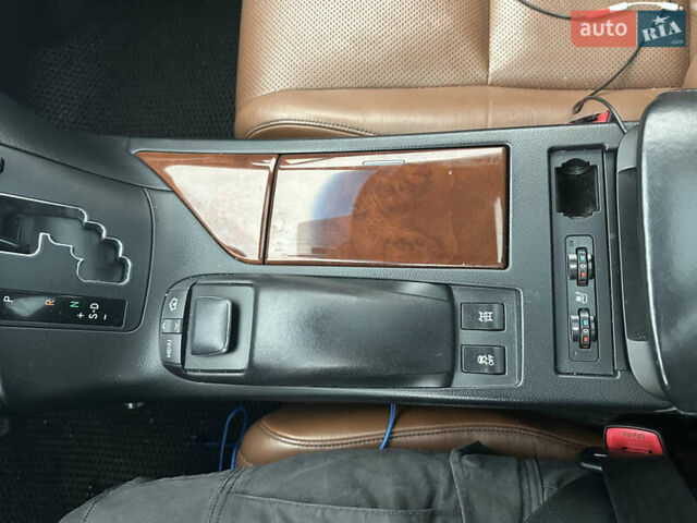 Черный Лексус РХ, объемом двигателя 3.5 л и пробегом 144 тыс. км за 22000 $, фото 13 на Automoto.ua