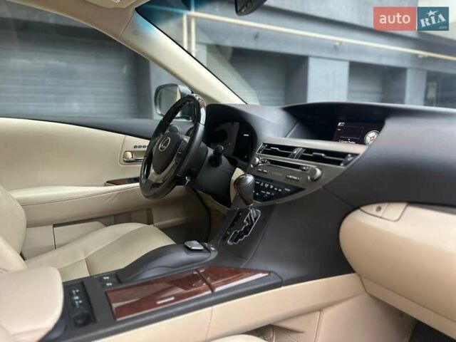 Черный Лексус РХ, объемом двигателя 3.46 л и пробегом 200 тыс. км за 17900 $, фото 4 на Automoto.ua