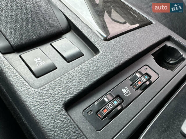 Лексус РХ 2012 в Днепре (Днепропетровске) на Automoto.ua Черный Лексус РХ, объемом двигателя 3.46 л и пробегом 142 тыс. км за 15499 $, фото 35 на Automoto.ua