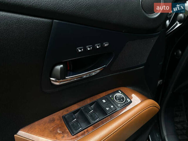 Черный Лексус РХ, объемом двигателя 3.46 л и пробегом 191 тыс. км за 17200 $, фото 12 на Automoto.ua