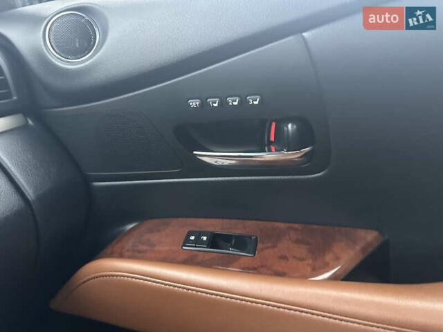 Черный Лексус РХ, объемом двигателя 3.5 л и пробегом 144 тыс. км за 22000 $, фото 10 на Automoto.ua