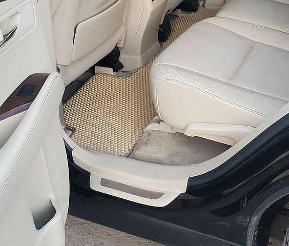 Чорний Лексус РХ, об'ємом двигуна 3.5 л та пробігом 182 тис. км за 17900 $, фото 10 на Automoto.ua