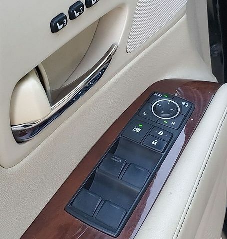 Чорний Лексус РХ, об'ємом двигуна 3.5 л та пробігом 180 тис. км за 18200 $, фото 13 на Automoto.ua