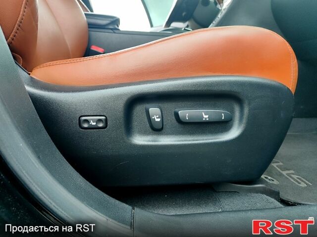 Черный Лексус РХ, объемом двигателя 3.5 л и пробегом 133 тыс. км за 21000 $, фото 3 на Automoto.ua