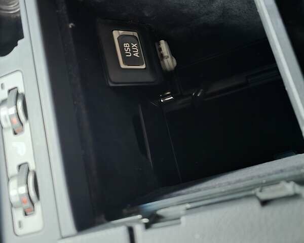 Чорний Лексус РХ, об'ємом двигуна 3.46 л та пробігом 199 тис. км за 19600 $, фото 27 на Automoto.ua