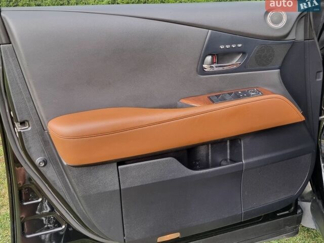 Черный Лексус РХ, объемом двигателя 3.5 л и пробегом 165 тыс. км за 15450 $, фото 29 на Automoto.ua