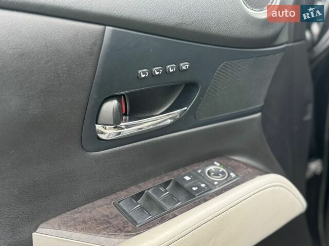 Черный Лексус РХ, объемом двигателя 3.46 л и пробегом 179 тыс. км за 15850 $, фото 10 на Automoto.ua