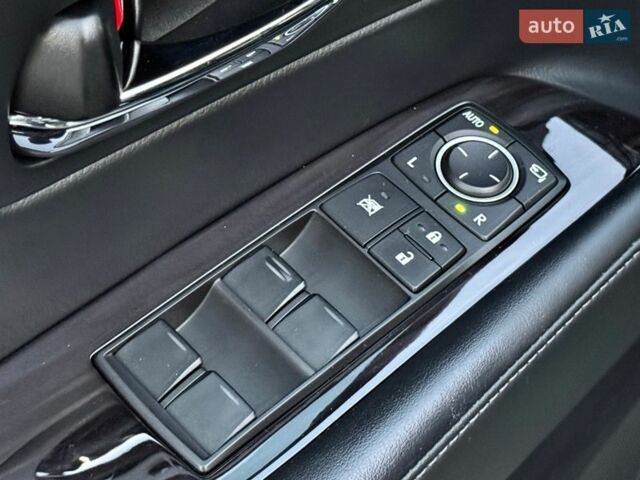 Черный Лексус РХ, объемом двигателя 2.7 л и пробегом 113 тыс. км за 19950 $, фото 20 на Automoto.ua