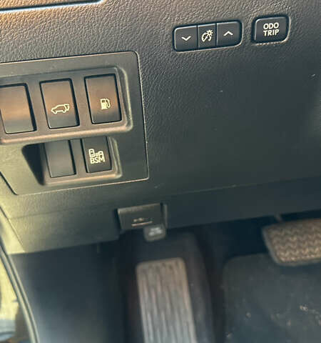 Чорний Лексус РХ, об'ємом двигуна 3.5 л та пробігом 190 тис. км за 25300 $, фото 25 на Automoto.ua