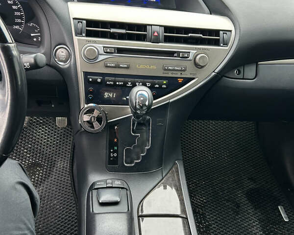 Черный Лексус РХ, объемом двигателя 3.5 л и пробегом 212 тыс. км за 20500 $, фото 18 на Automoto.ua