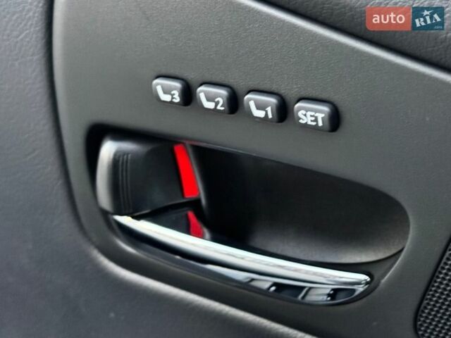 Черный Лексус РХ, объемом двигателя 2.7 л и пробегом 113 тыс. км за 19950 $, фото 21 на Automoto.ua