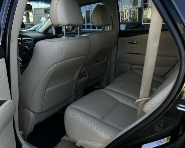 Черный Лексус РХ, объемом двигателя 2.67 л и пробегом 173 тыс. км за 19750 $, фото 21 на Automoto.ua