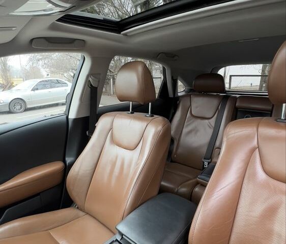 Черный Лексус РХ, объемом двигателя 3.5 л и пробегом 180 тыс. км за 20200 $, фото 7 на Automoto.ua