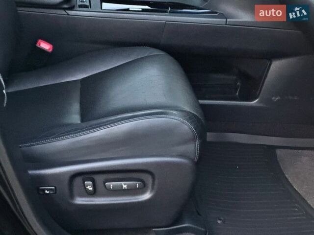 Черный Лексус РХ, объемом двигателя 2.7 л и пробегом 113 тыс. км за 19950 $, фото 32 на Automoto.ua