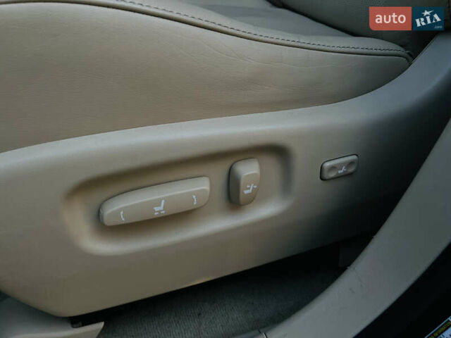 Черный Лексус РХ, объемом двигателя 3.46 л и пробегом 230 тыс. км за 17900 $, фото 30 на Automoto.ua