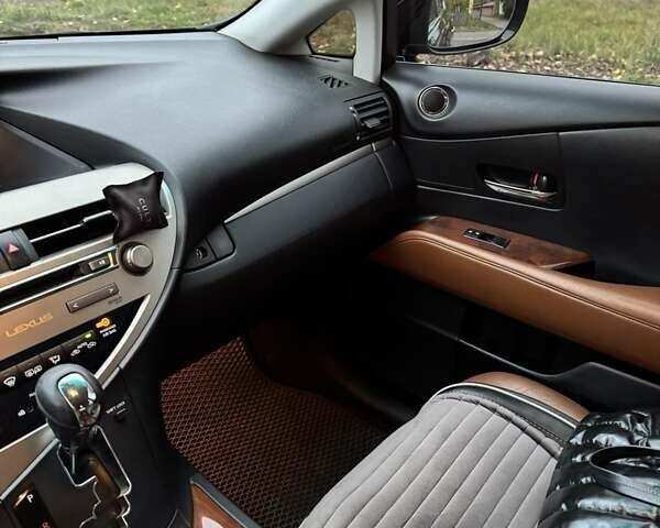 Чорний Лексус РХ, об'ємом двигуна 3.46 л та пробігом 195 тис. км за 18850 $, фото 5 на Automoto.ua