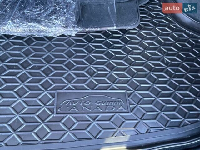 Чорний Лексус РХ, об'ємом двигуна 3.46 л та пробігом 185 тис. км за 18500 $, фото 37 на Automoto.ua