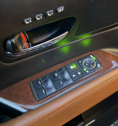 Черный Лексус РХ, объемом двигателя 3.46 л и пробегом 208 тыс. км за 24800 $, фото 10 на Automoto.ua