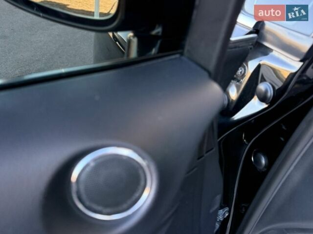 Черный Лексус РХ, объемом двигателя 3.46 л и пробегом 257 тыс. км за 23500 $, фото 18 на Automoto.ua
