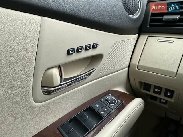 Черный Лексус РХ, объемом двигателя 3.46 л и пробегом 137 тыс. км за 21000 $, фото 29 на Automoto.ua