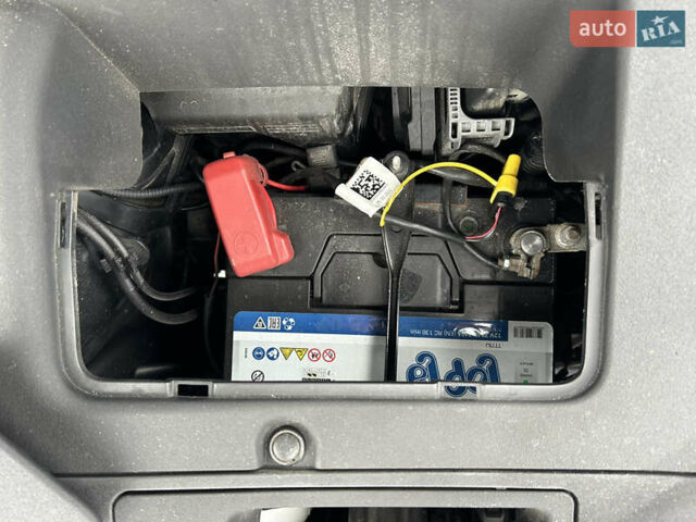 Черный Лексус РХ, объемом двигателя 3.5 л и пробегом 212 тыс. км за 20500 $, фото 37 на Automoto.ua