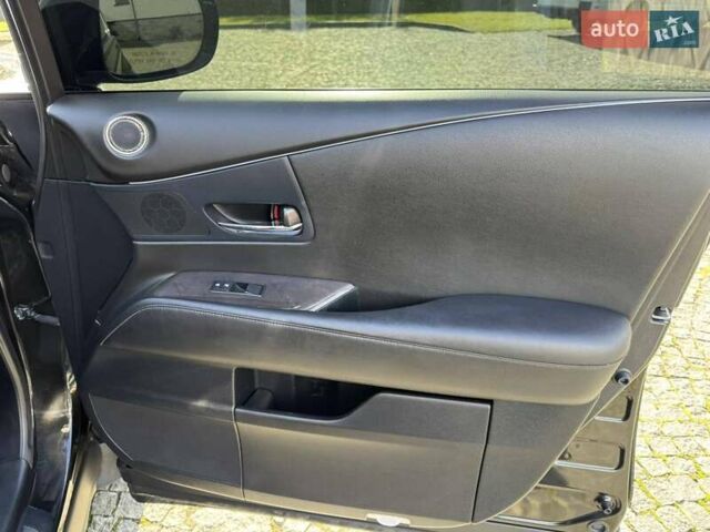 Черный Лексус РХ, объемом двигателя 3.46 л и пробегом 136 тыс. км за 22999 $, фото 49 на Automoto.ua
